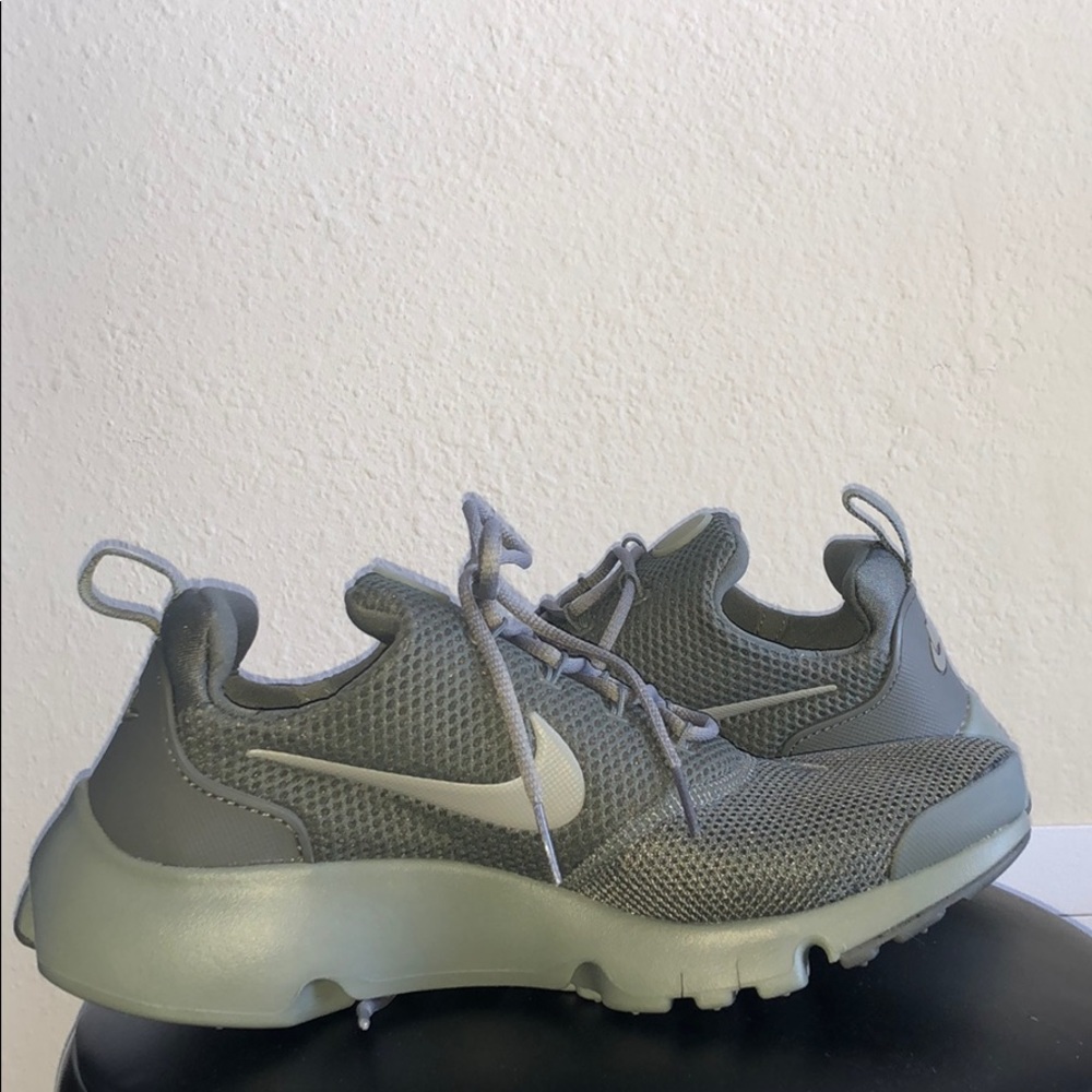 Kids Nike Presto Fly 7Y